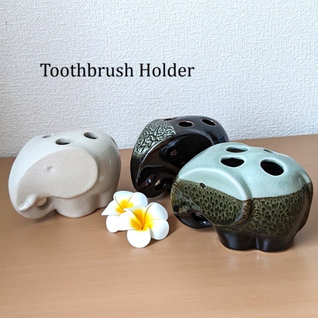 ゾウさんの歯ブラシ立て