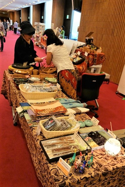 お客様対応中